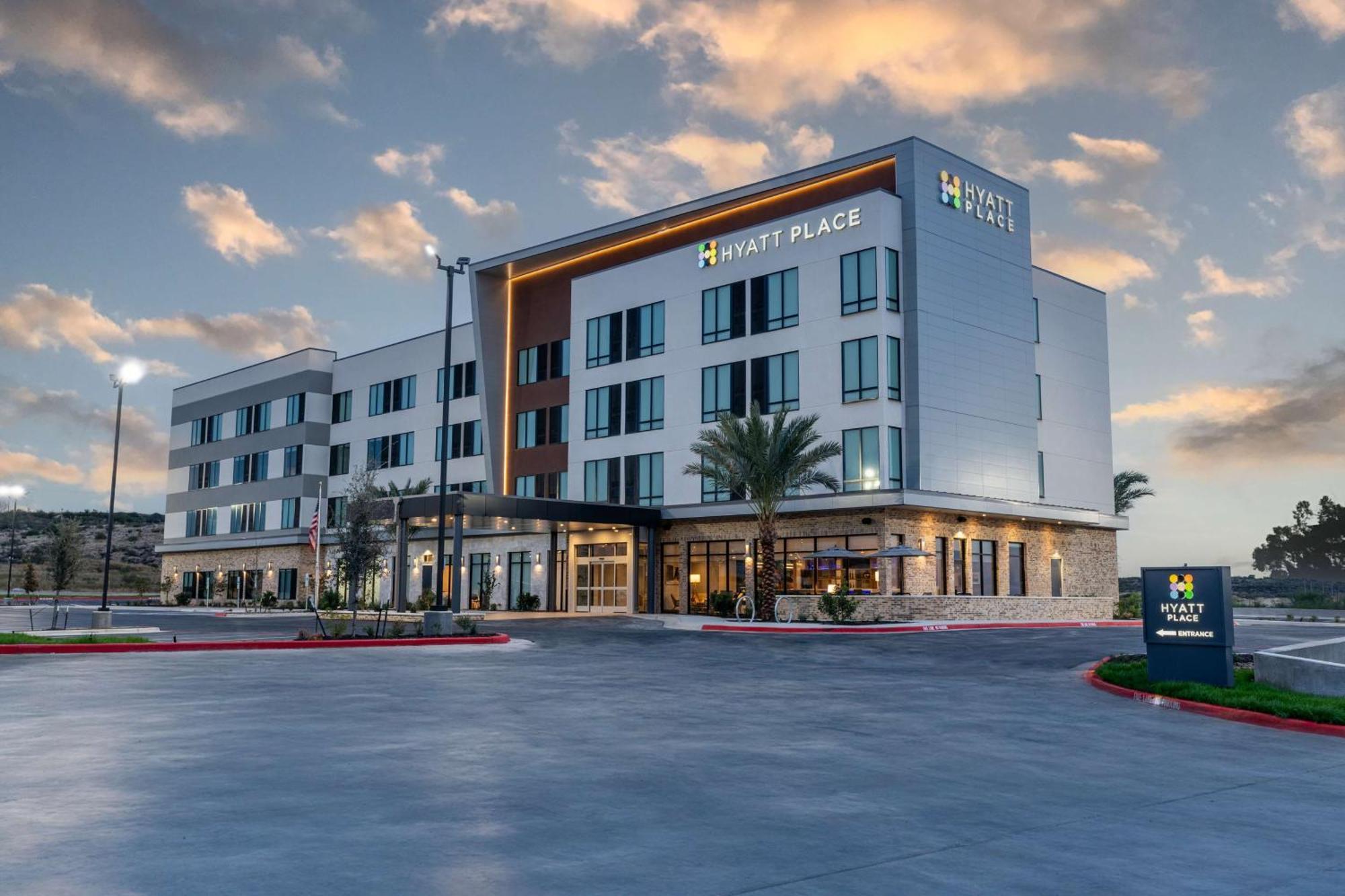 Hyatt Place Eagle Pass Exterior photo